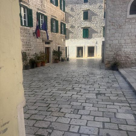Old Town Apartment Šibenik Exteriör bild