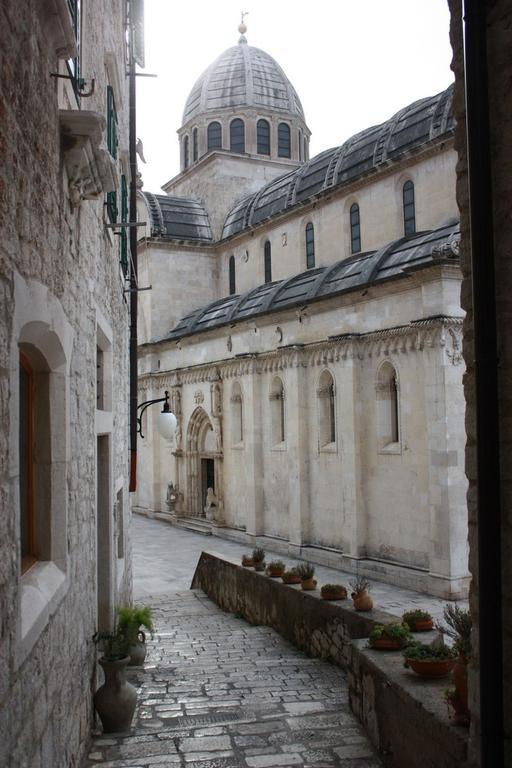 Old Town Apartment Šibenik Rum bild