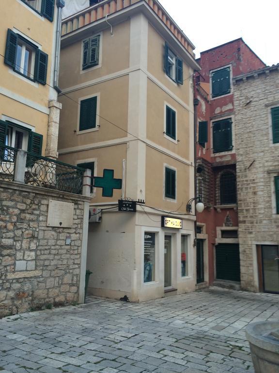 Old Town Apartment Šibenik Exteriör bild