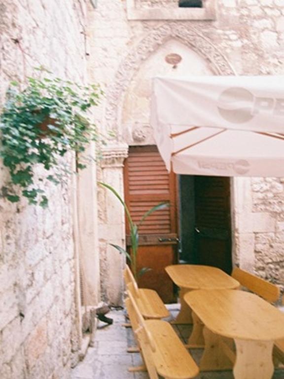 Old Town Apartment Šibenik Rum bild